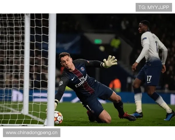 巴黎圣日耳曼中场缺乏统治力，导致攻防转换失衡