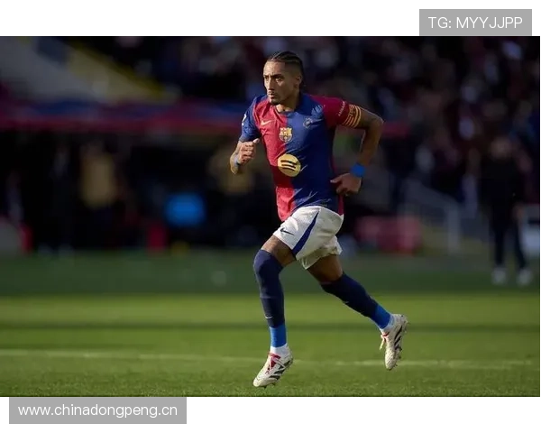 拉菲尼亚与萨卡：同代边锋角色定位与进攻效率解析