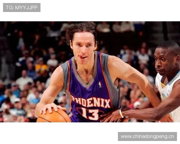 史蒂夫·纳什挑战传统组织者定位 持续利用无球跑动提升进攻节奏